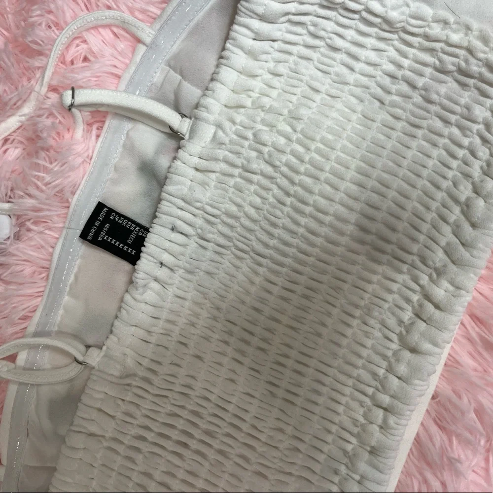 Embroided  top - Picture 3 of 3